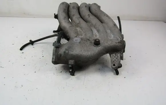 Volkswagen Golf IV Intake manifold 