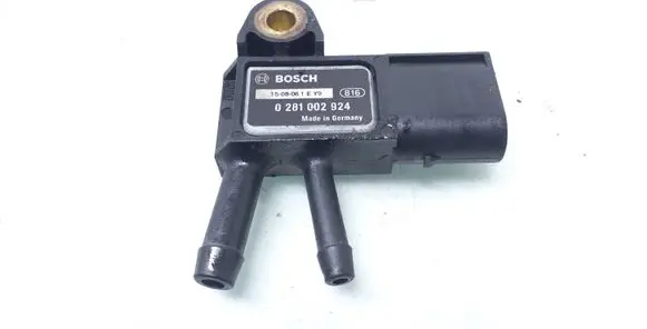 Mercedes-Benz C W203 Exhaust gas pressure sensor 0281002924