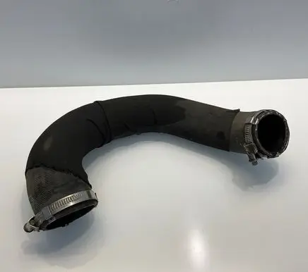 Intercooler hose/pipe