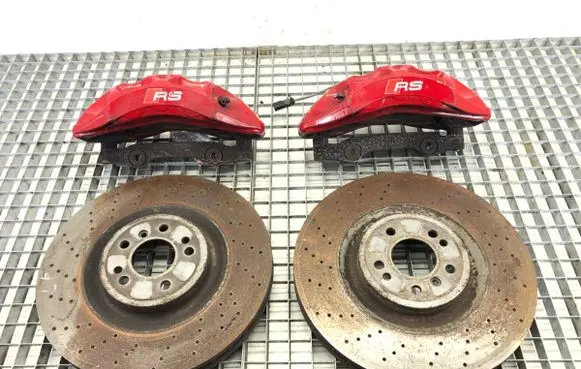 Front brake caliper