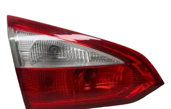Ford Focus Tailgate rear/tail lights bm5113a603b