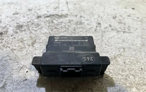 Volkswagen Golf V Gateway control module 1K0907530C 0325 1K0907951