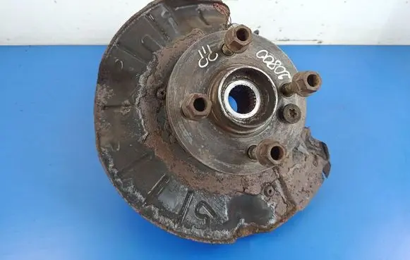 Mini One - Cooper R50 - 53 Front wheel hub spindle knuckle