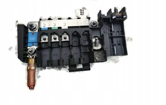 Mercedes-Benz A W176 Fuse box set A2465400950