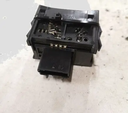 Renault Espace - Grand espace IV Headlight level height control switch 8200147868