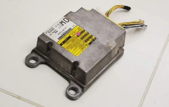 Toyota Yaris Airbag control unit/module 891700D220 212986104 28160038L0