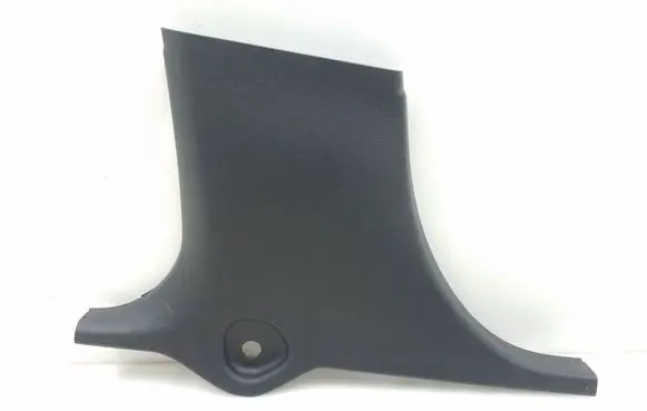 (B) pillar trim (bottom)