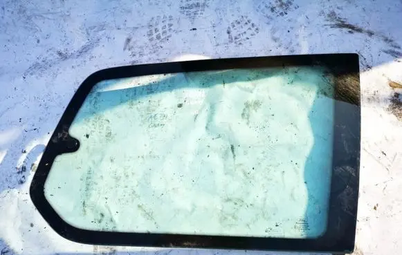 Ford Galaxy Rear side window