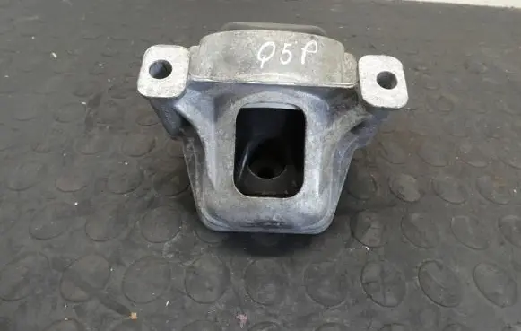 Audi Q5 SQ5 8R Engine mount bracket 8K0199381