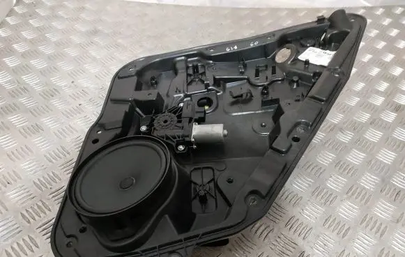Mercedes-Benz GLA W156 X156 Rear window lifting mechanism without motor A1567330214