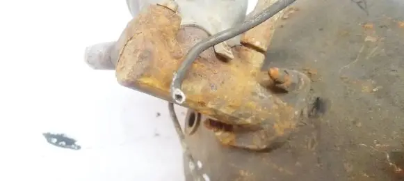 Volkswagen Golf III Master brake cylinder