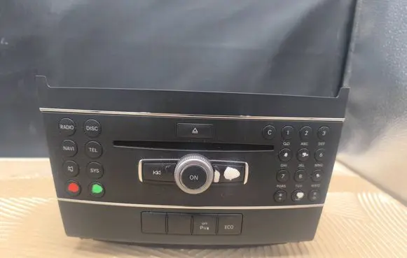Mercedes-Benz GLK (X204) Radio/CD/DVD/GPS head unit A2049001806 A2049006402 A2048706589