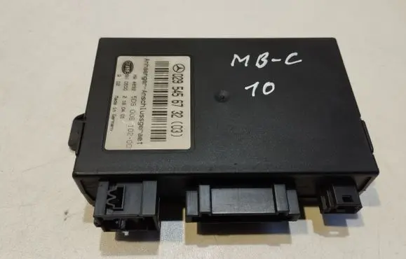 Mercedes-Benz C W203 Tow bar trailer control unit/module 0295456732