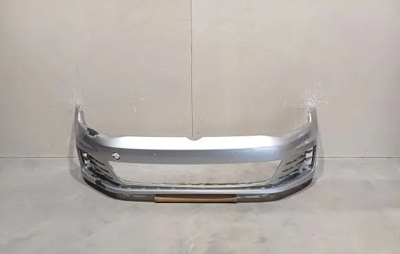 Volkswagen Golf VII Front bumper 5G0807221L