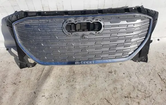 Audi Q4 Sportback e-tron Front grill