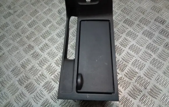 Mazda 3 I Refrigerator 