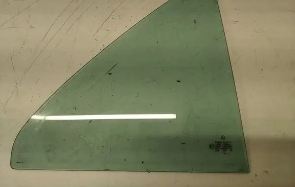 Mercedes-Benz E W210 Rear vent window glass 43R001025