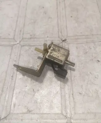 Audi A6 S6 C4 4A Turbo solenoid valve 437906283A