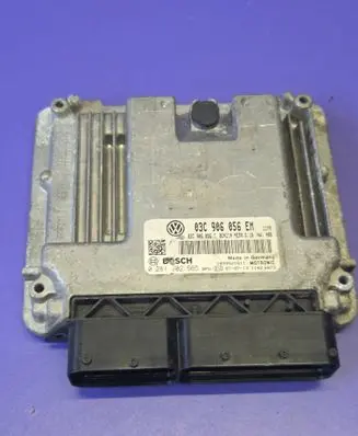 Volkswagen Golf V Engine control unit/module ECU 03C906056EM 0261602565