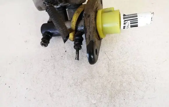 Nissan Micra Master brake cylinder