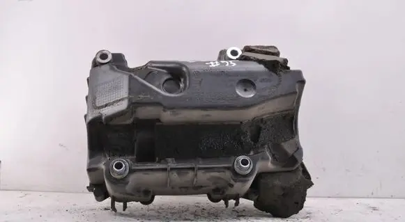 Volkswagen PASSAT B6 Intake resonator 03C103502K 03C145650C