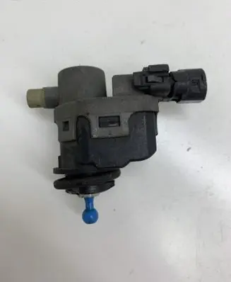 Renault Scenic I Headlight level adjustment motor 7700420737