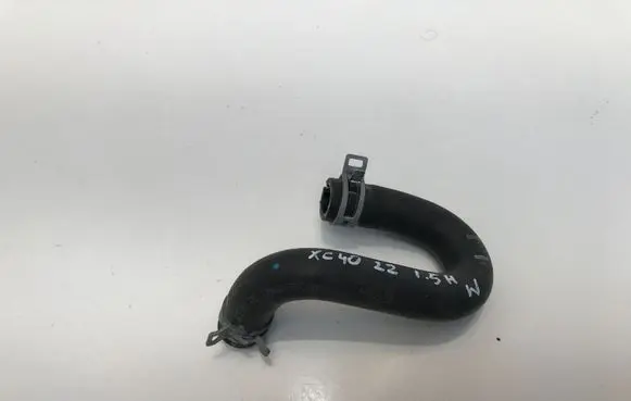 Volvo XC40 Engine coolant pipe/hose 32138057 8889251168