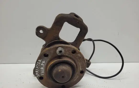 Mercedes-Benz Sprinter W901 W902 W903 W904 Front wheel hub