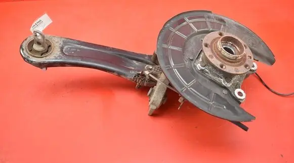 Jeep Grand Cherokee Front wheel hub spindle knuckle