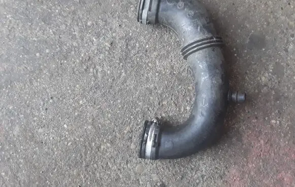 Renault Trafic II (X83) Intercooler hose/pipe 7700116267