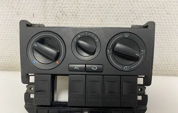 Volkswagen Polo III 6N 6N2 6NF Climate control unit 1J0820045F 6N0858305C