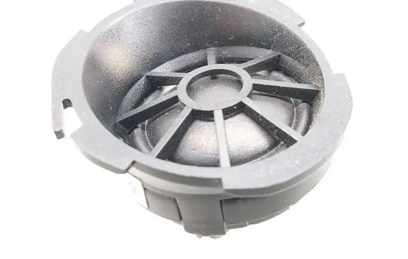 Front door high frequency speaker