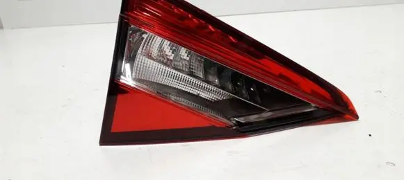 Skoda Superb B8 (3V) Tailgate rear/tail lights 3V5945307