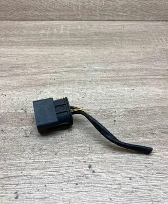 BMW 3 E90 E91 Plug wire 8367074 29670891