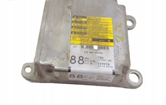 Toyota Avensis T250 Airbag control unit/module 8917005161
