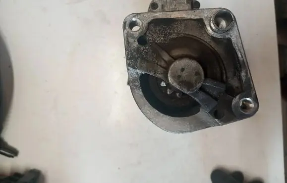 Volvo V40 Starter motor 31419543 VEJ3MA