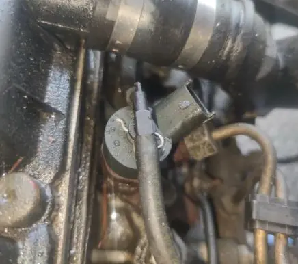 Citroen Xsara Picasso Fuel injector 0445110076 9641742880Z