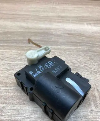 Volvo S40, V40 Air flap motor/actuator MR146583 6J19