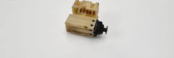 Chrysler Grand Voyager III Brake pedal sensor switch 04671336 3316G33