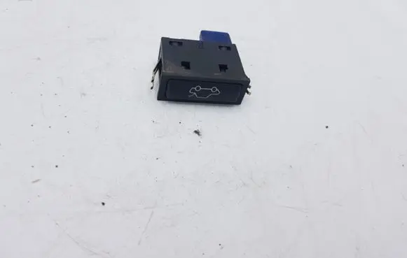 BMW 5 E39 Tailgate interior release/open handle 8365579