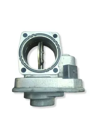 Opel Astra J Throttle valve 8981052101