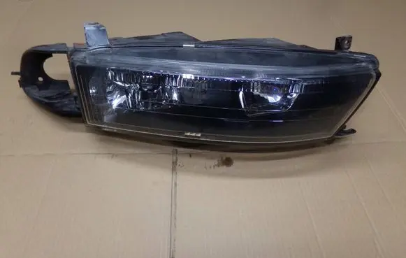 Mitsubishi Galant Headlight/headlamp 