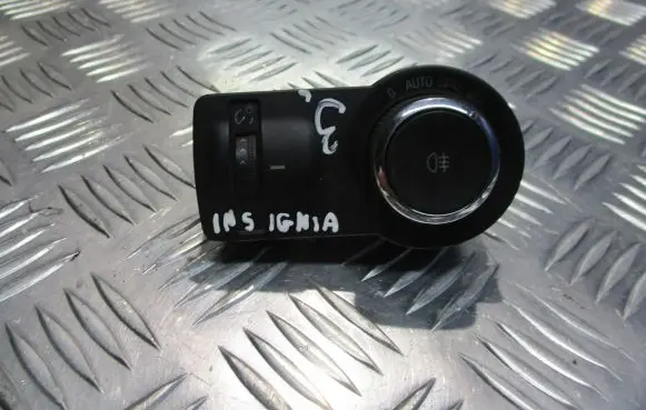 Opel Insignia A Light switch 13268700