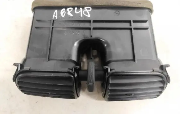 Mitsubishi Space Star Dash center air vent grill mr456712