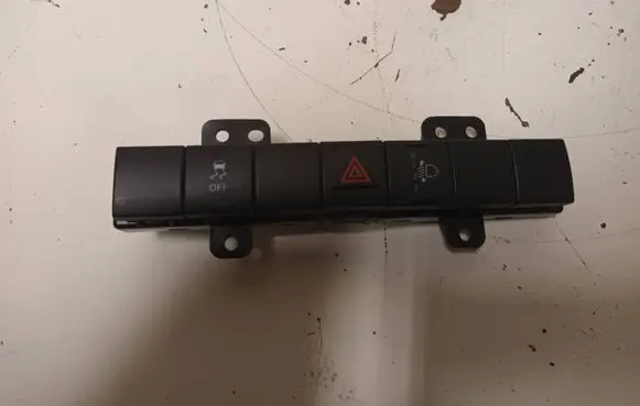 Dodge Journey Hazard light switch P04602562AH 033800901 1100222012193051