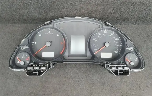 Audi A4 S4 B7 8E 8H Speedometer (instrument cluster) 8H0920950J RB8
