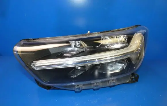 Volvo XC40 Headlight/headlamp 32133579 1902282311