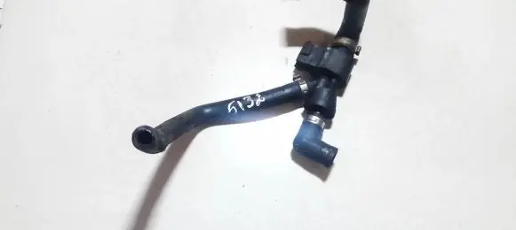Audi A4 S4 B5 8D Valve vacuum 