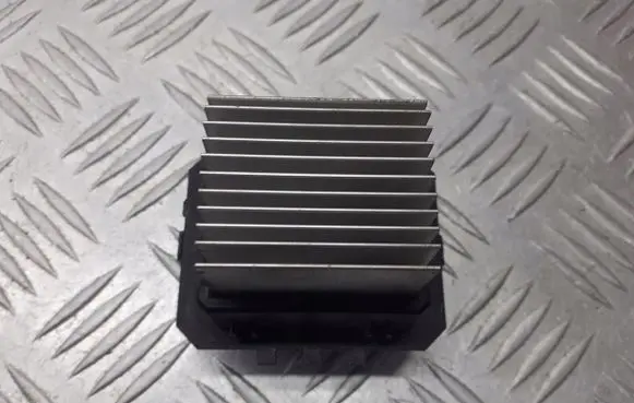 Renault Twingo II Heater blower motor/fan resistor