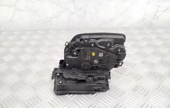 BMW 2 F45 Front door lock 7281938